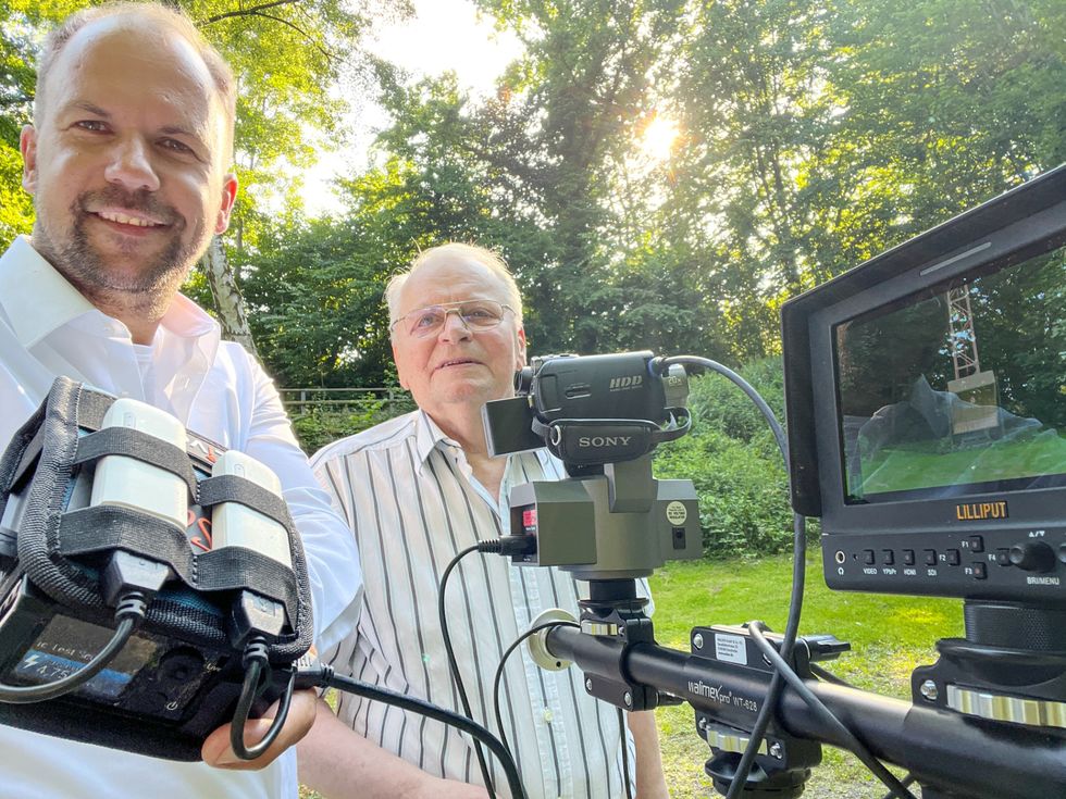 Zweiter Brudermeister Alexander Heine und Archivar und Filmer Heinz-Willi Prinz